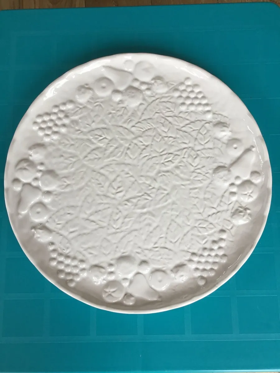Serving plate - Image 1