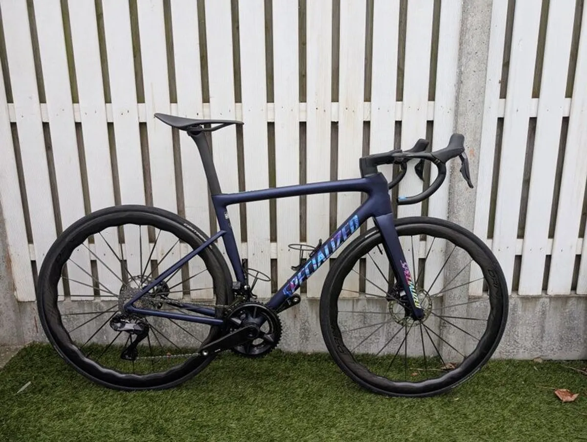 elite drive helix 46D Carbon disc brake wheels - Image 1