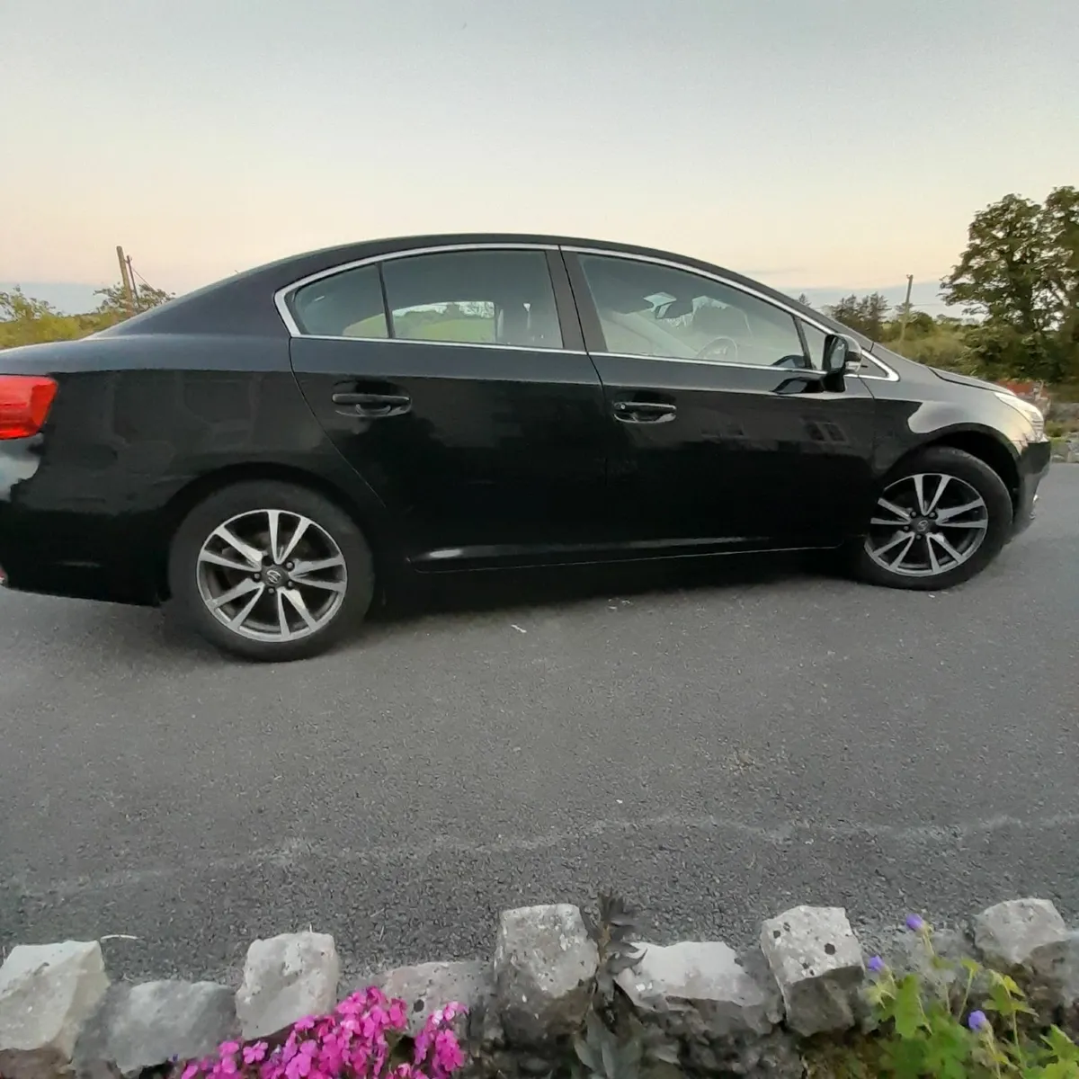 Toyota Avensis 2014 - Image 2