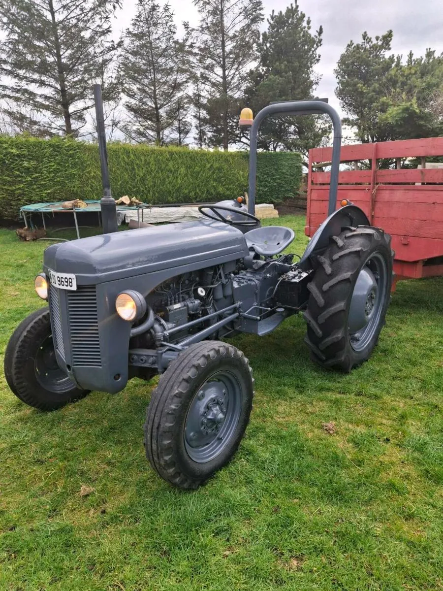 Ferguson 20 Diesel and Trailer - Image 1