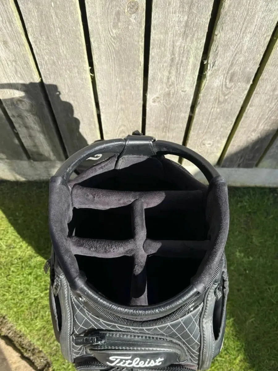 Titleist Series Premium Tour Bag - Image 4