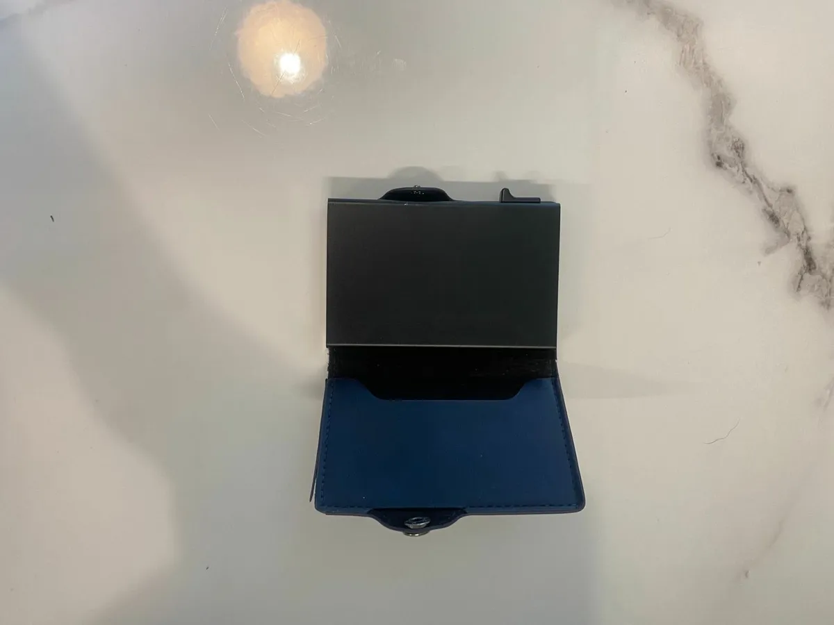 Pop-up cardholder wallet - Image 3