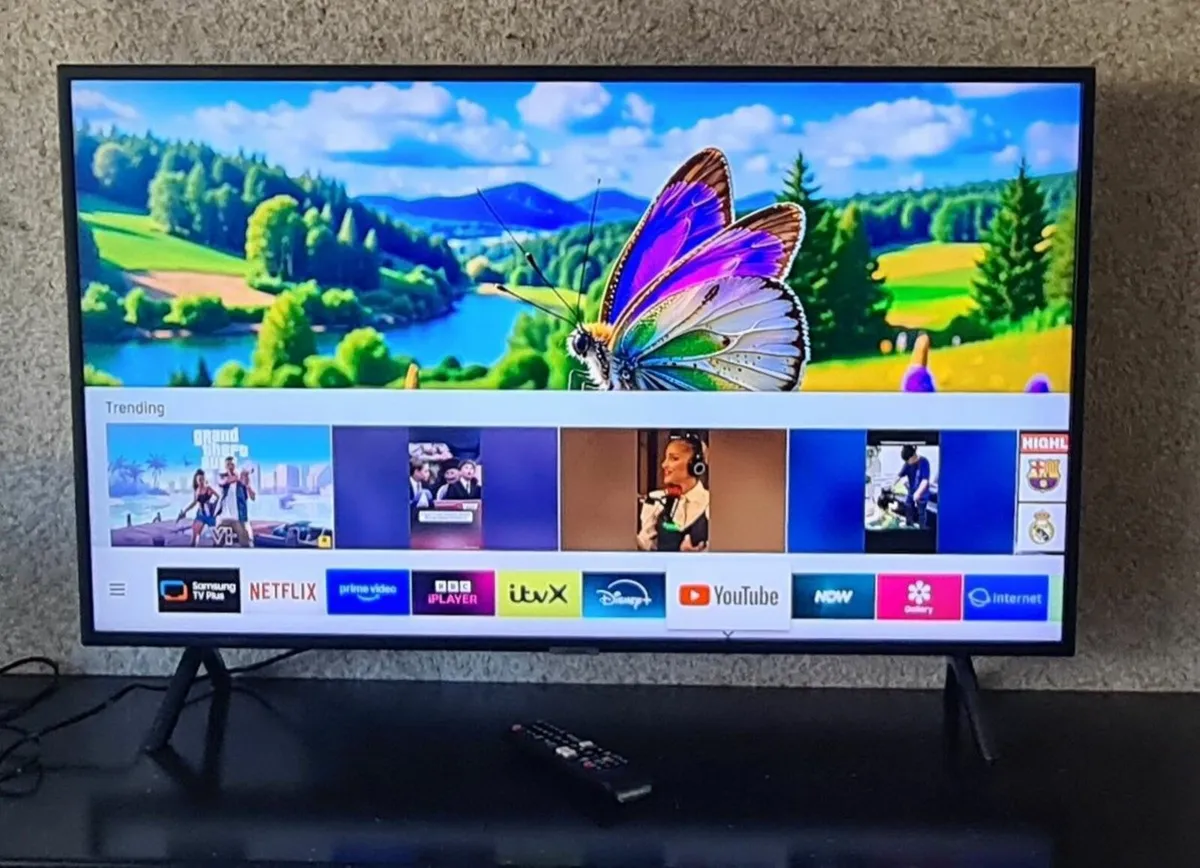 Samsung 7 Series – 40" 4K UHD LED TV Used, Good - Image 1