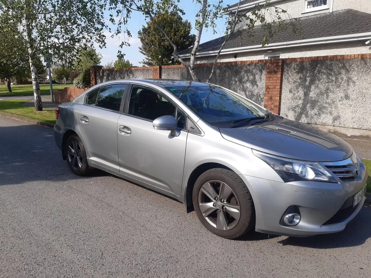 Avensis Aura - Image 2