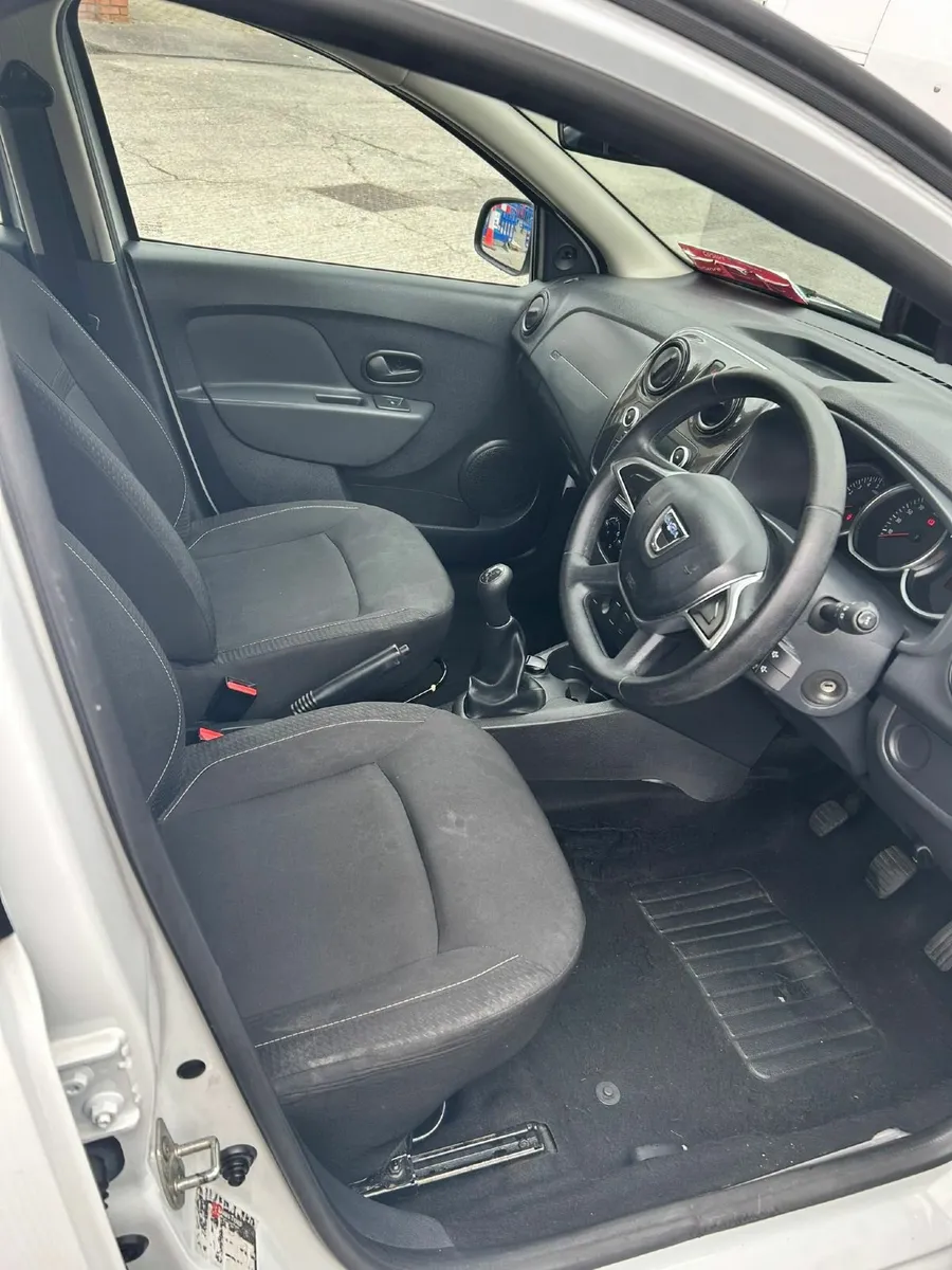 Dacia Sandero 2018 - Image 3