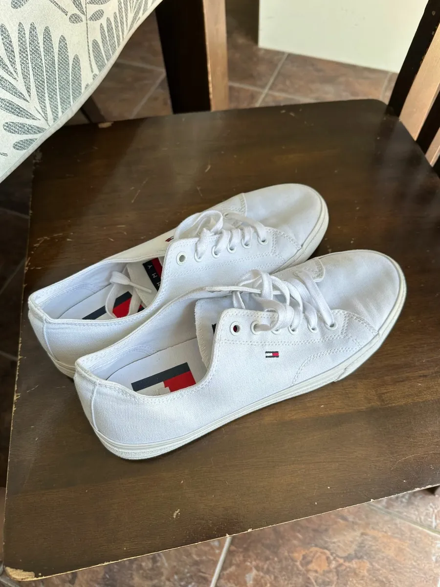 Tommy Hilfiger Trainers - Image 1