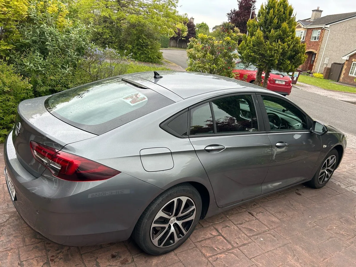 2021 Opel Insignia Grand Sport 1.5L Diesel - Image 3