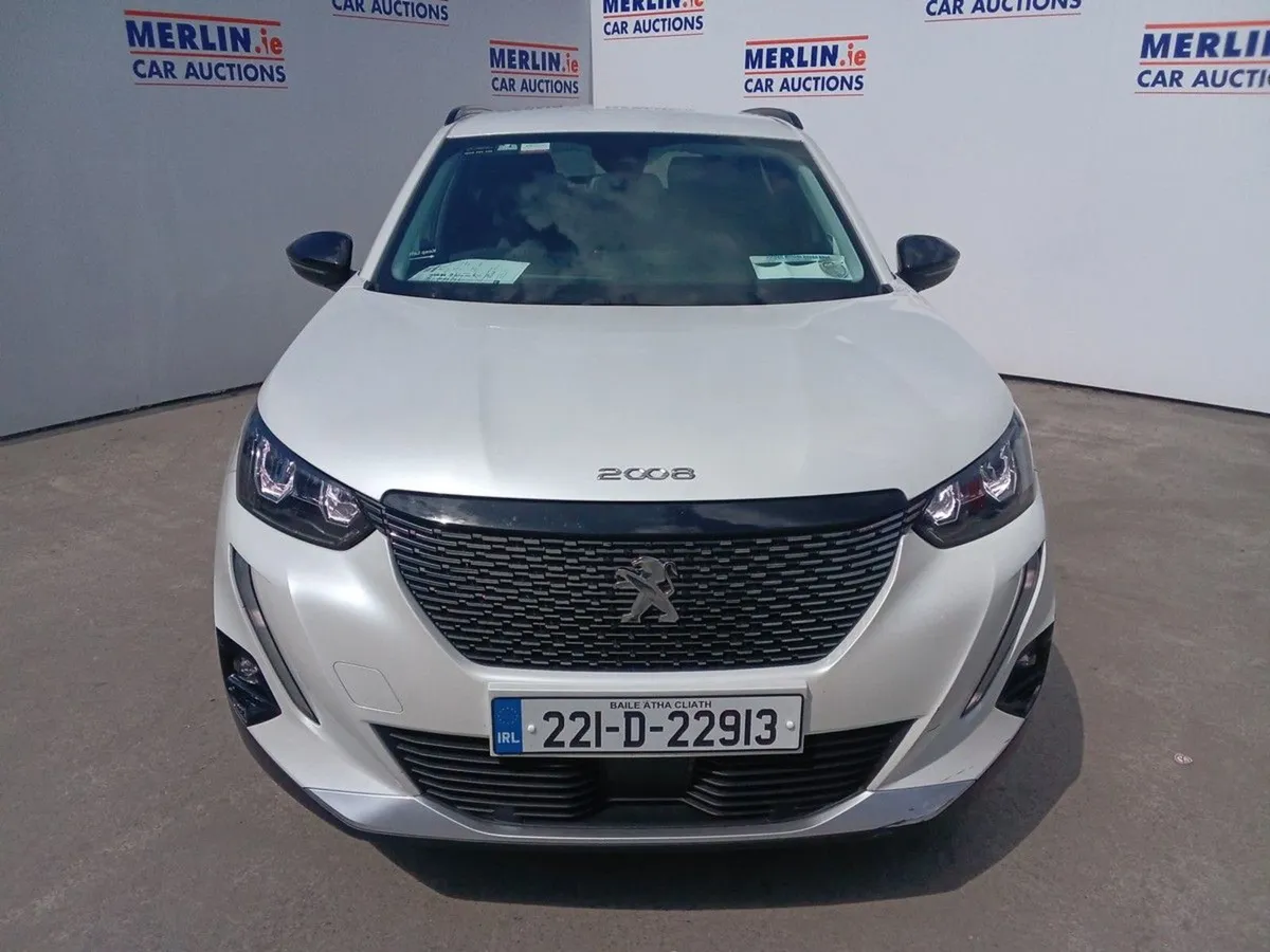 Peugeot 2008 Allure 1.2 100 - Image 1
