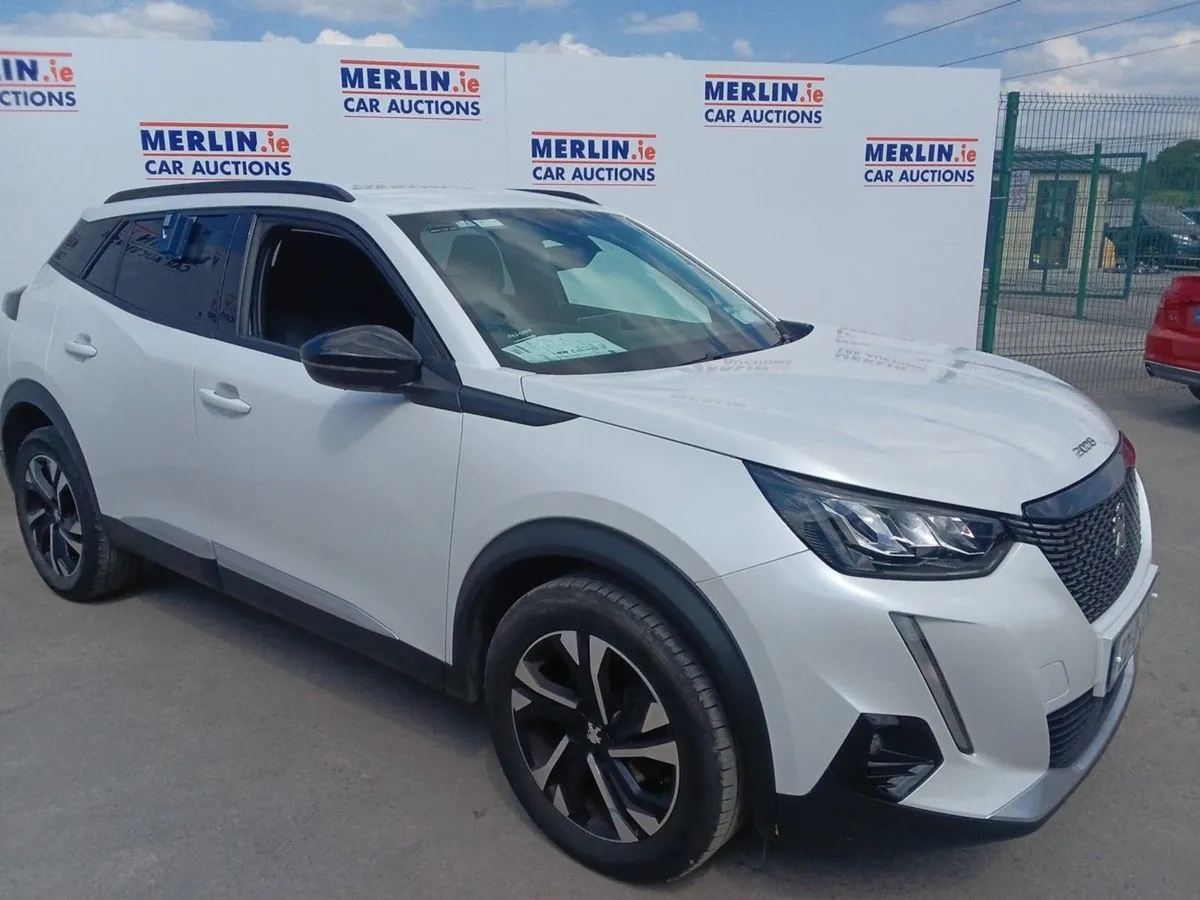 Peugeot 2008 Allure 1.2 100 - Image 2