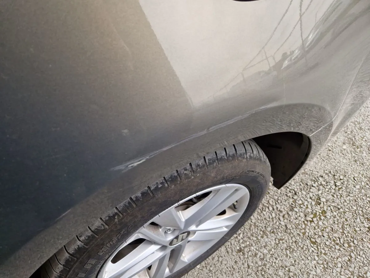 Suzuki Swace 1.8 Hybrid Sz-t CVT - Image 3