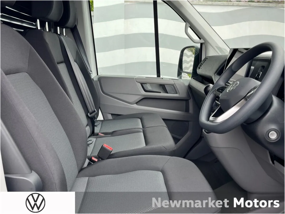 Volkswagen Crafter 35 Trendline Medium Wheel Base - Image 2
