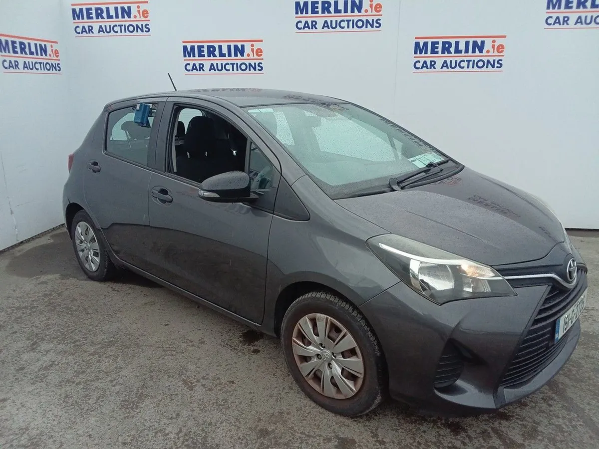 Toyota Yaris 1.0 Terra MC - Image 2