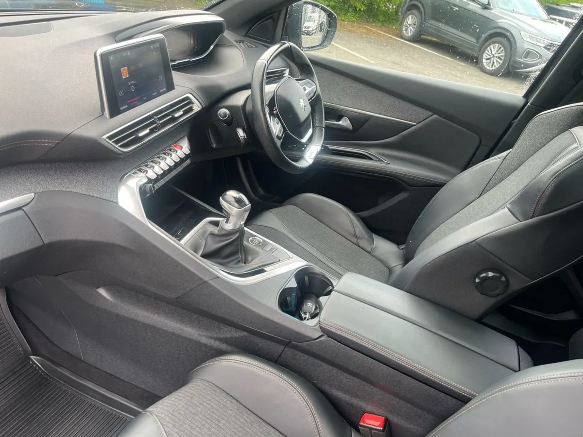 Peugeot 3008 Gt-line 1.5hdi 130HP Auto - Image 3