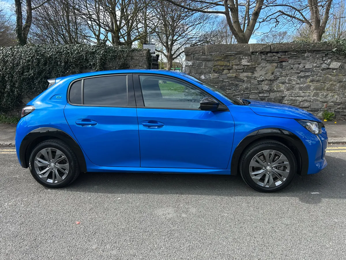 2023 PEUGEOT 208 ELECTRIC PARKING CAMERA - Image 3