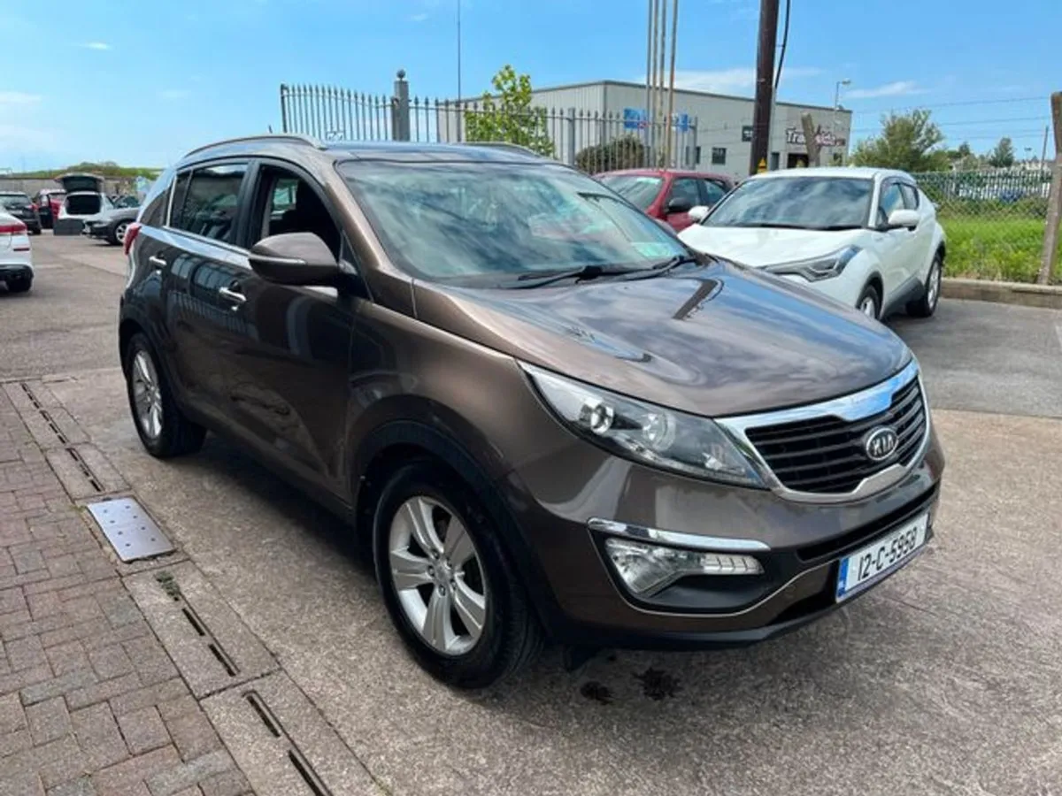 Kia Sportage 1.7 DSL EX MT 5DR - Image 2