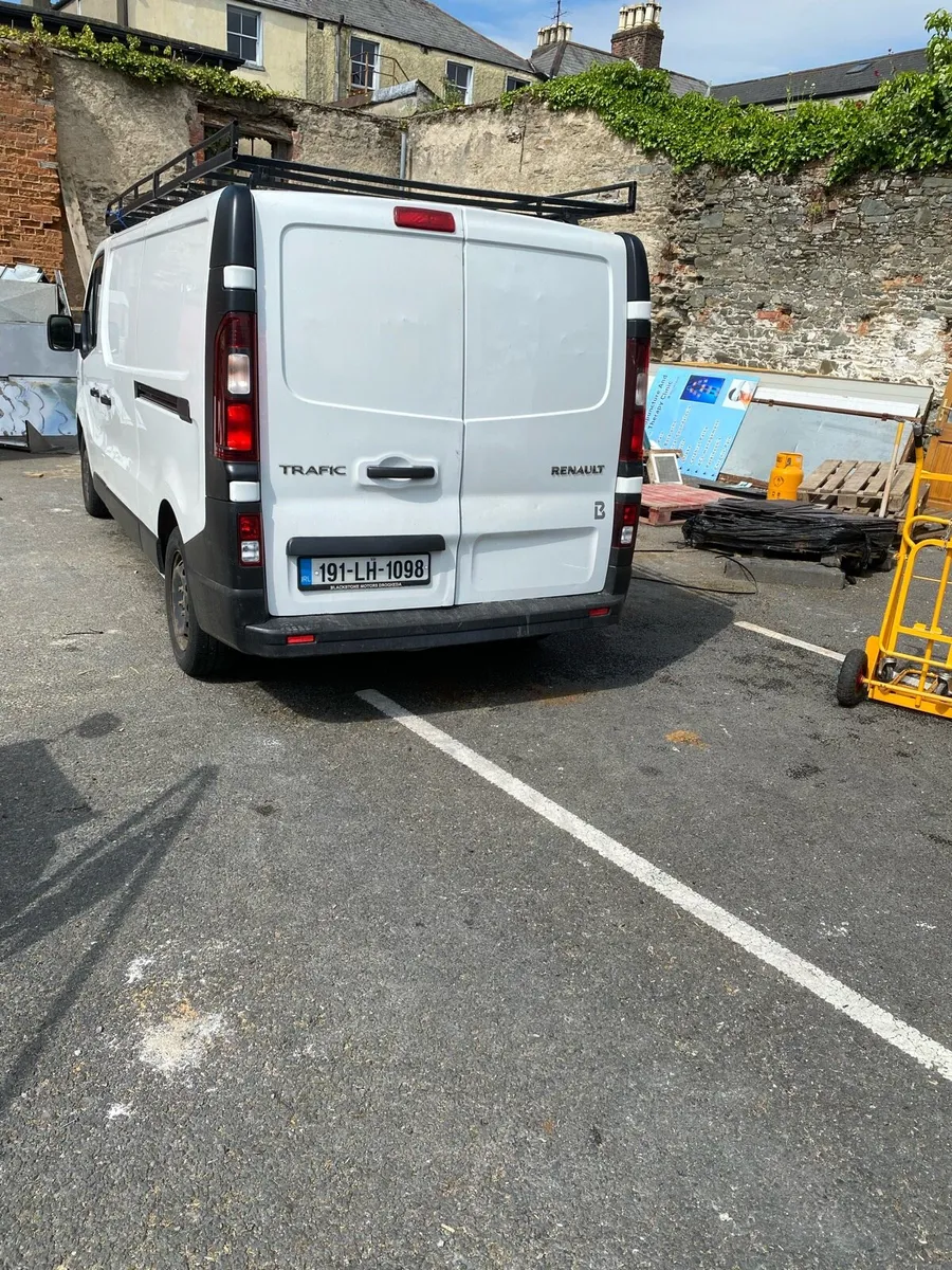 Renault Traffic - Image 3