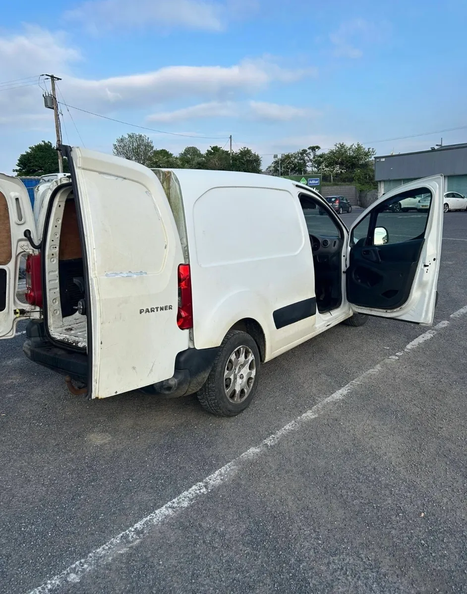 2011 Peugeot partner van for sale - Image 2