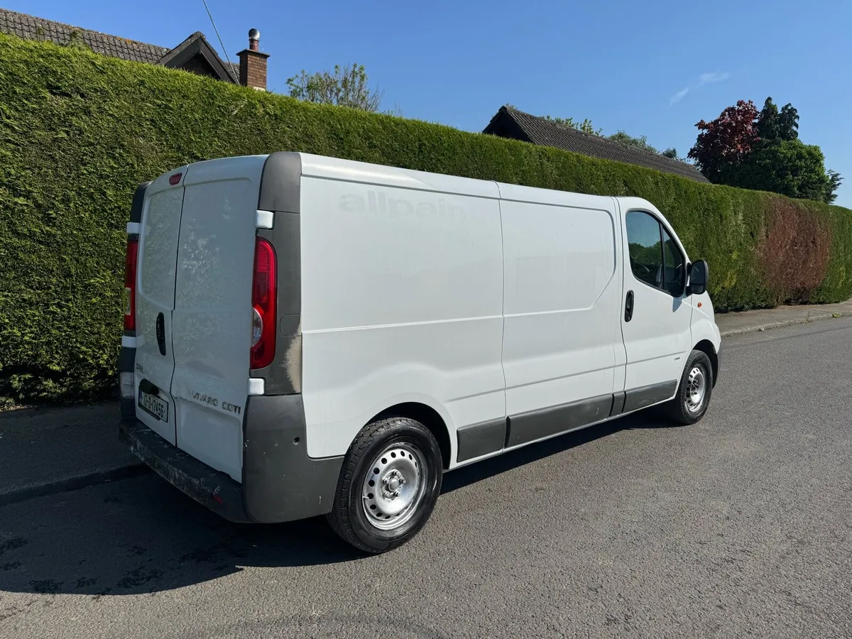 Opel Vivaro new cvrt low mileage - Image 3