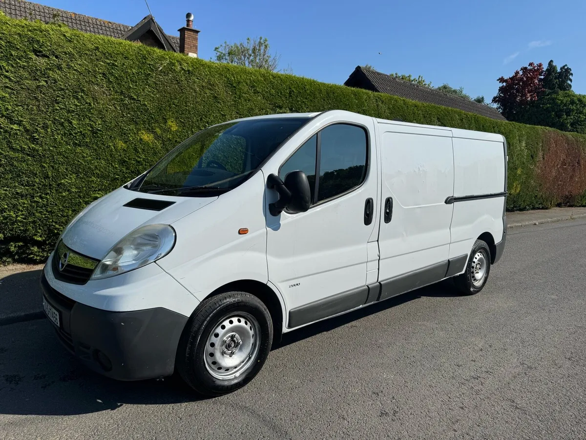 Opel Vivaro new cvrt low mileage - Image 1