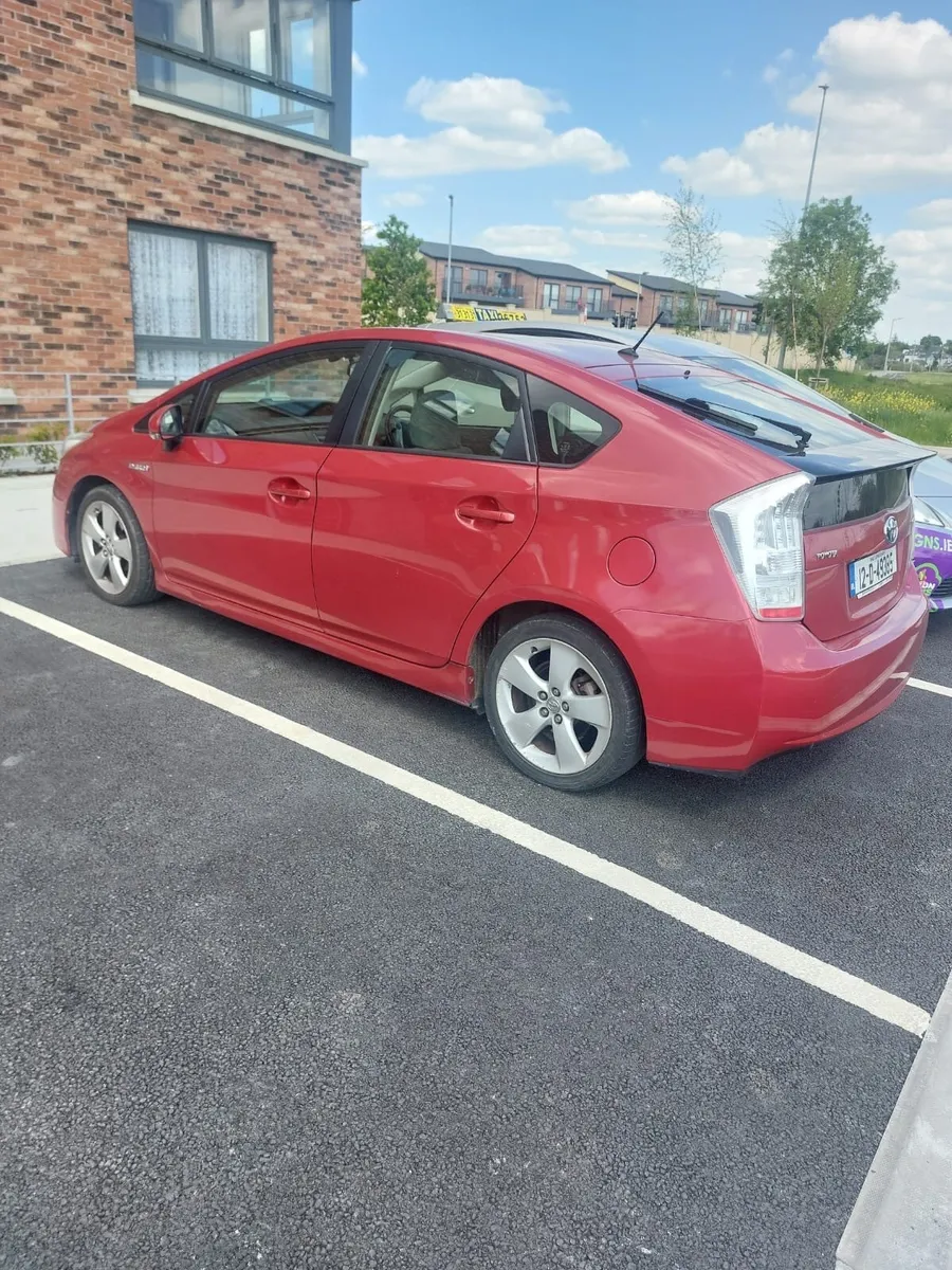 Car - Image 2