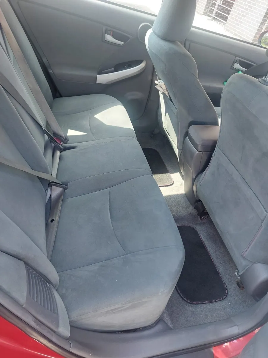 Car - Image 4
