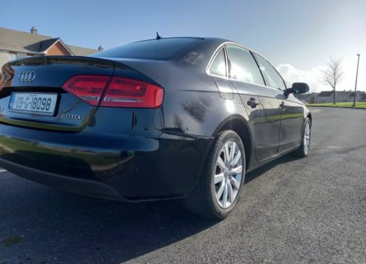 Audi A4 2.0 - Image 2