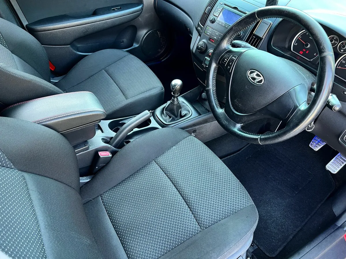 Hyundai i30 Deluxe 2010 1.6CRDI new nct 12/25 tax - Image 3