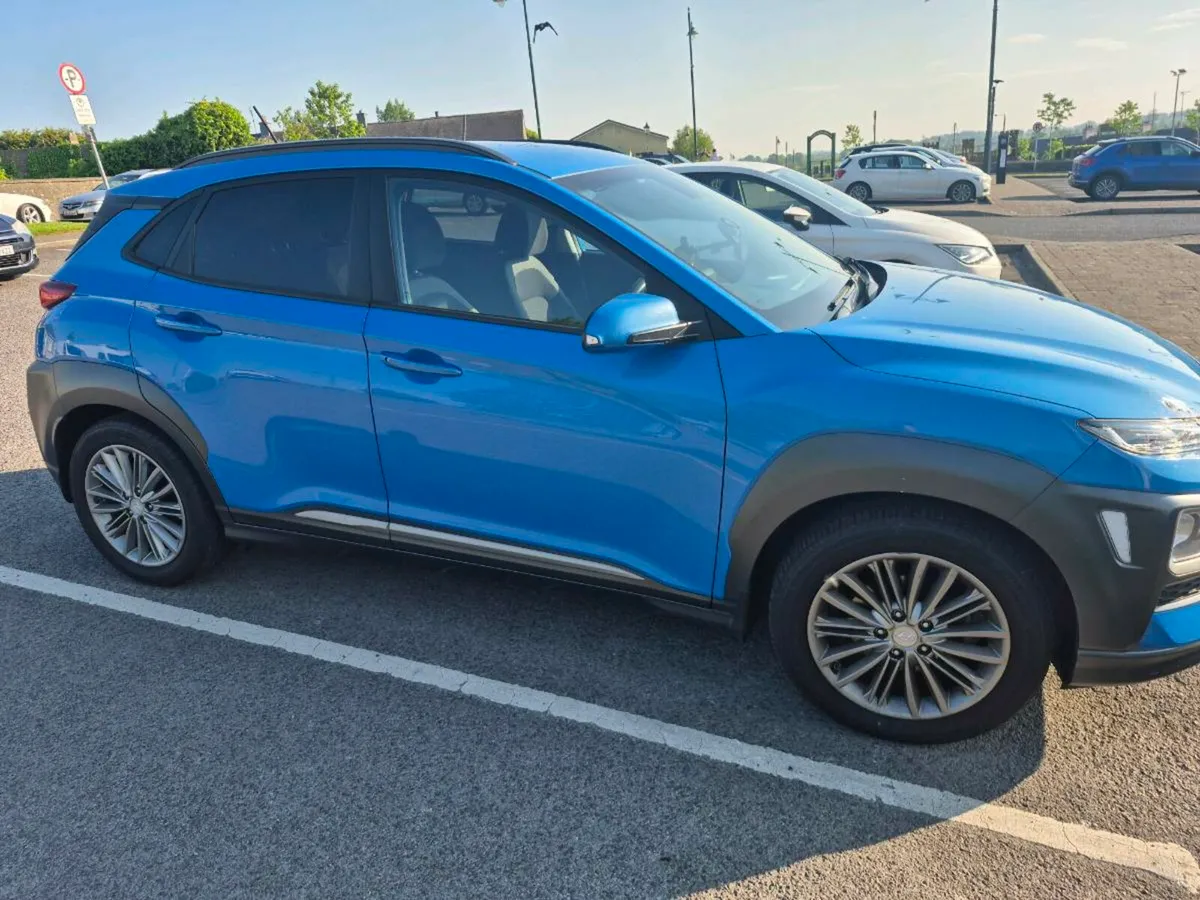 hyundai kona 2018 LOW MILAGE - Image 2