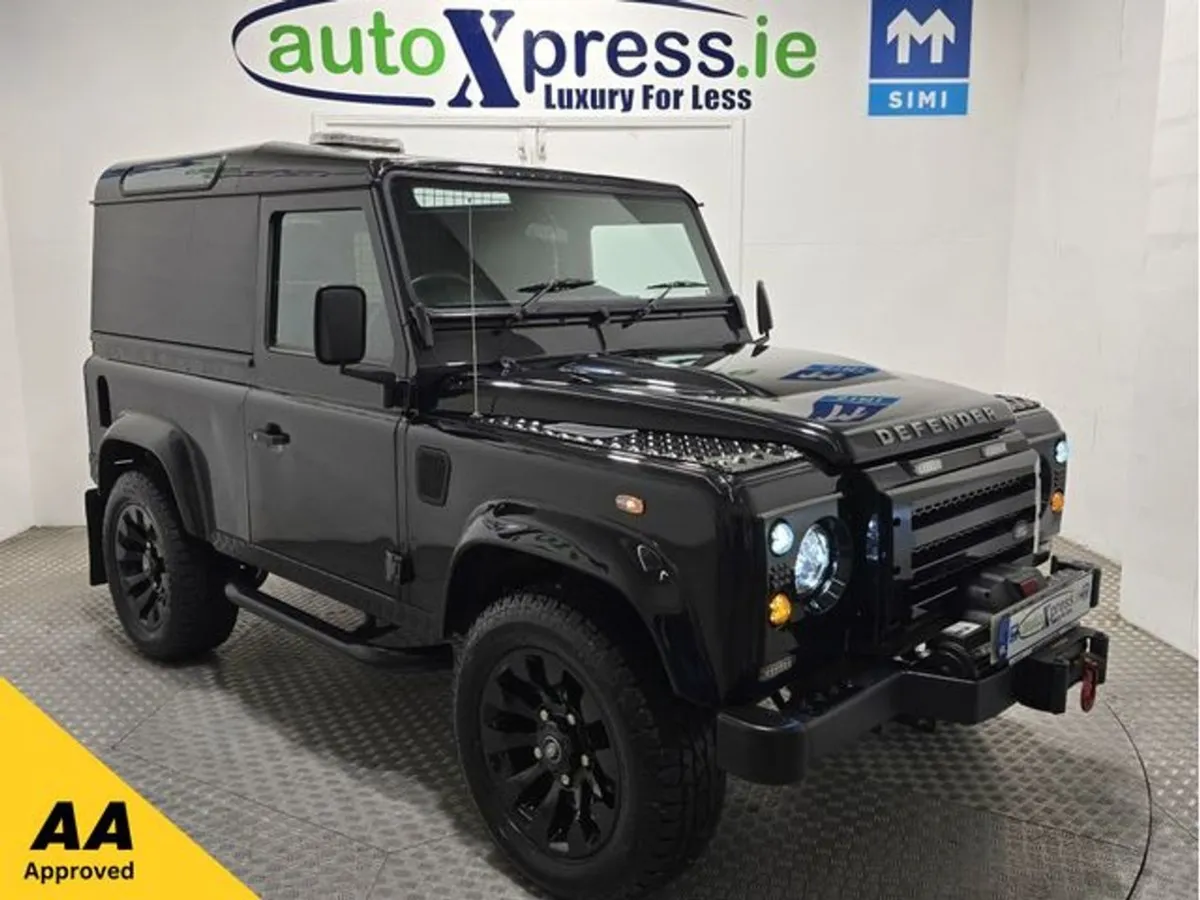 Land Rover Defender 2.2 TDCI XS Hardtop - Image 1