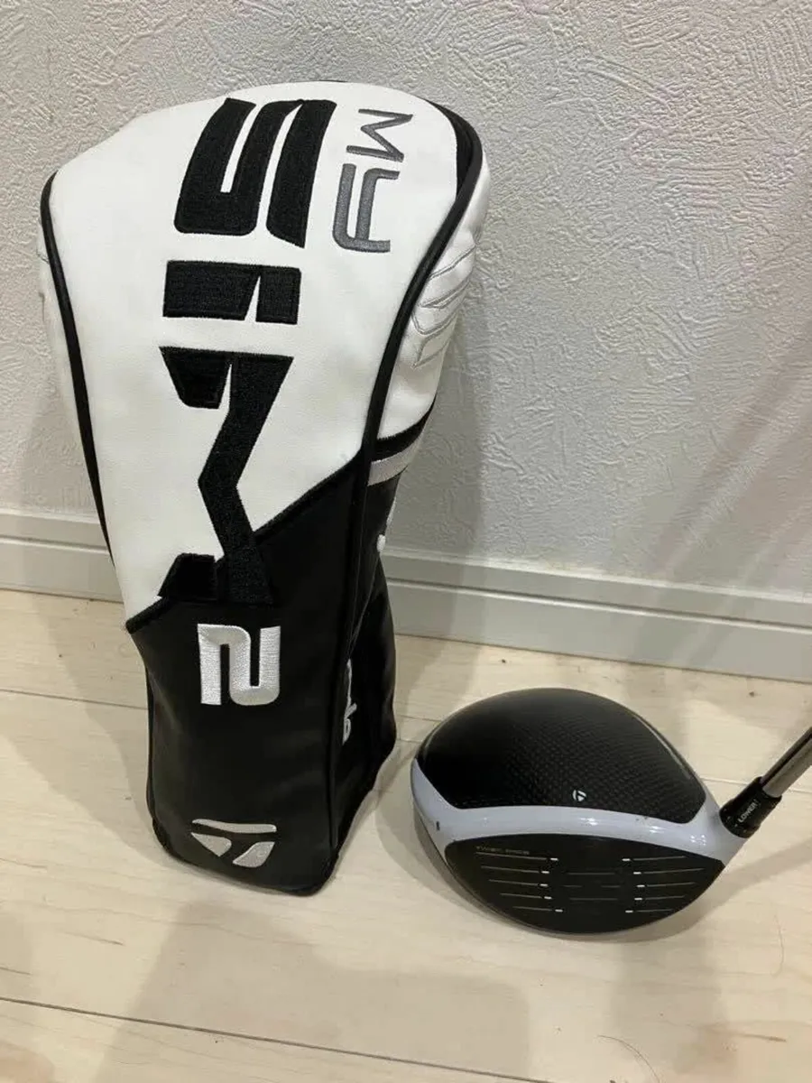 TaylorMade SIM2 9 deg driver head only & headcover - Image 1