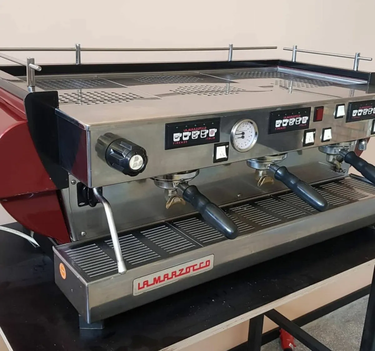 Professional Espresso Machine – Long-Term Rental - Image 1