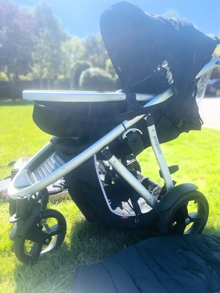 75 Percent Saving on Phil and Ted's Verve Pram - Bassinet and Full Set with Second Seat - Newborn to 5 Years - Carries Two Kids! - Image 2
