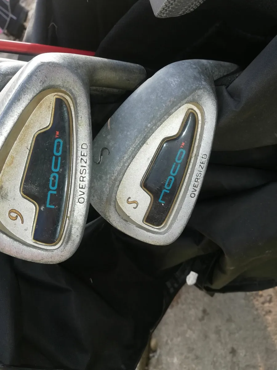 Gents right handed golf clubs - Image 1