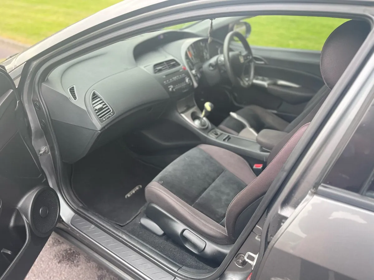 Honda Civic - Image 4