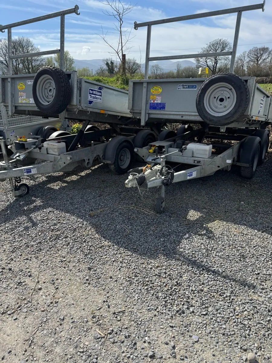 Trailers - Image 2