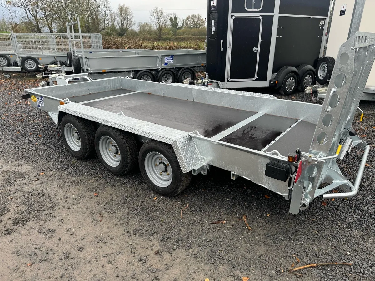 Trailers - Image 1