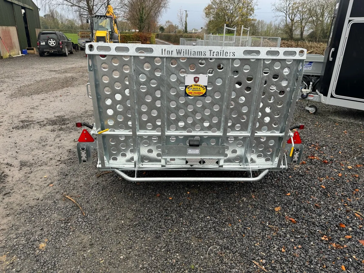 Trailers - Image 4