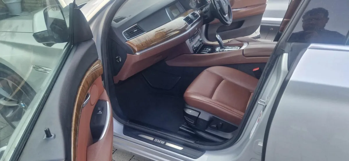 BMW 5-Series 2013 - Image 3