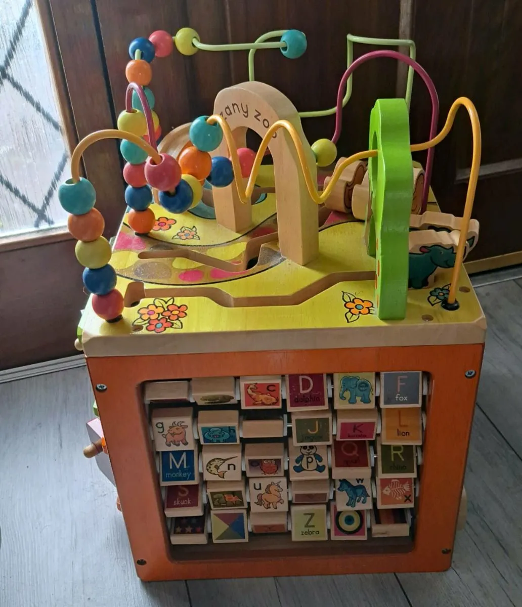 Zany zoo activity cube - Image 2
