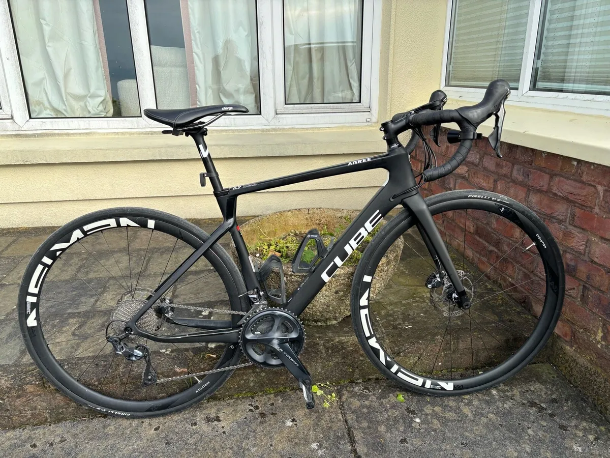Cube C 62 Road bike - Image 3