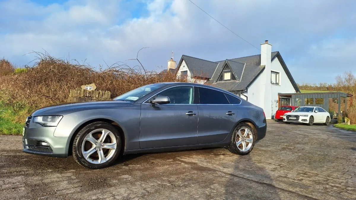 Audi A5 2013 - Image 2