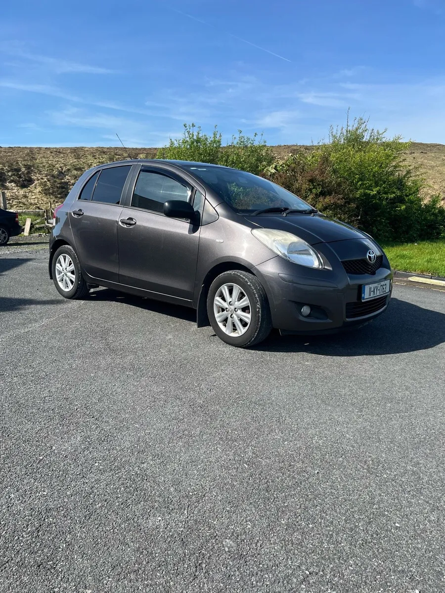 Toyota Yaris 1 litre petrol sport - Image 1