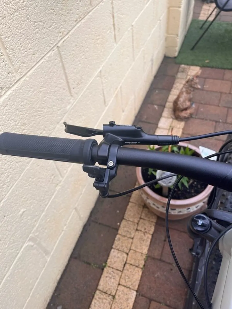 Cube Attention SLX Grey/Lime Mountain Bike - Image 4