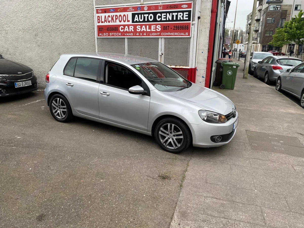 Volkswagen Golf 2011 - Image 1