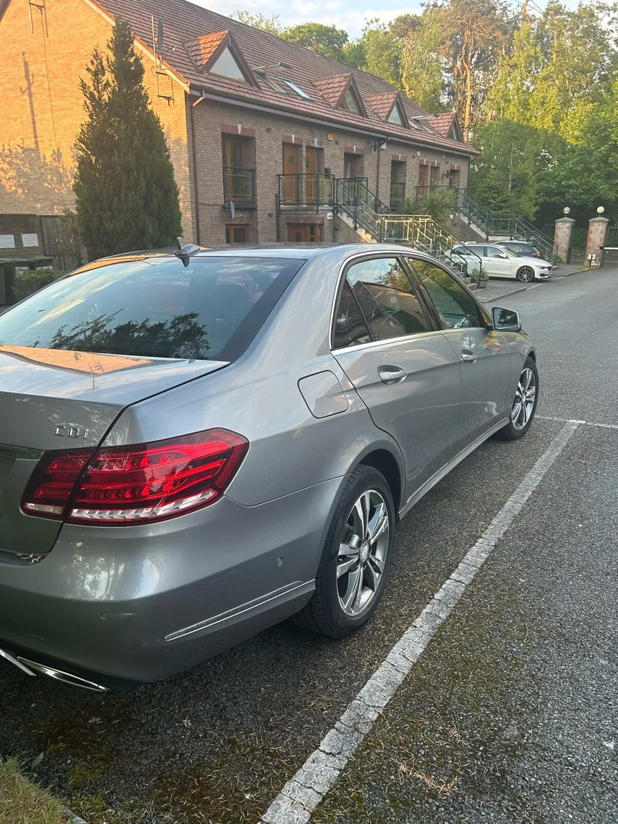Car - Image 3