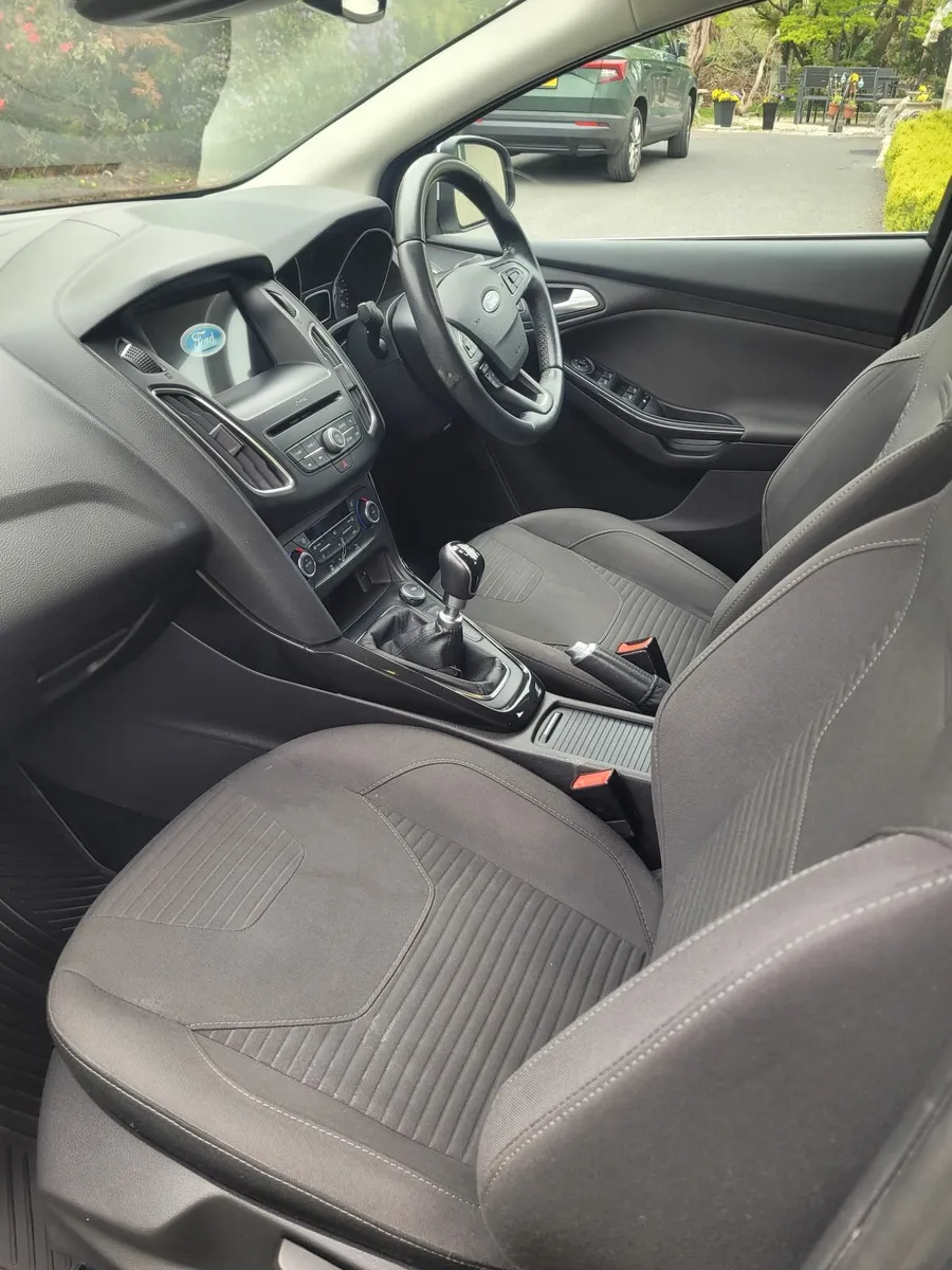Ford Focus 2018 - Image 3