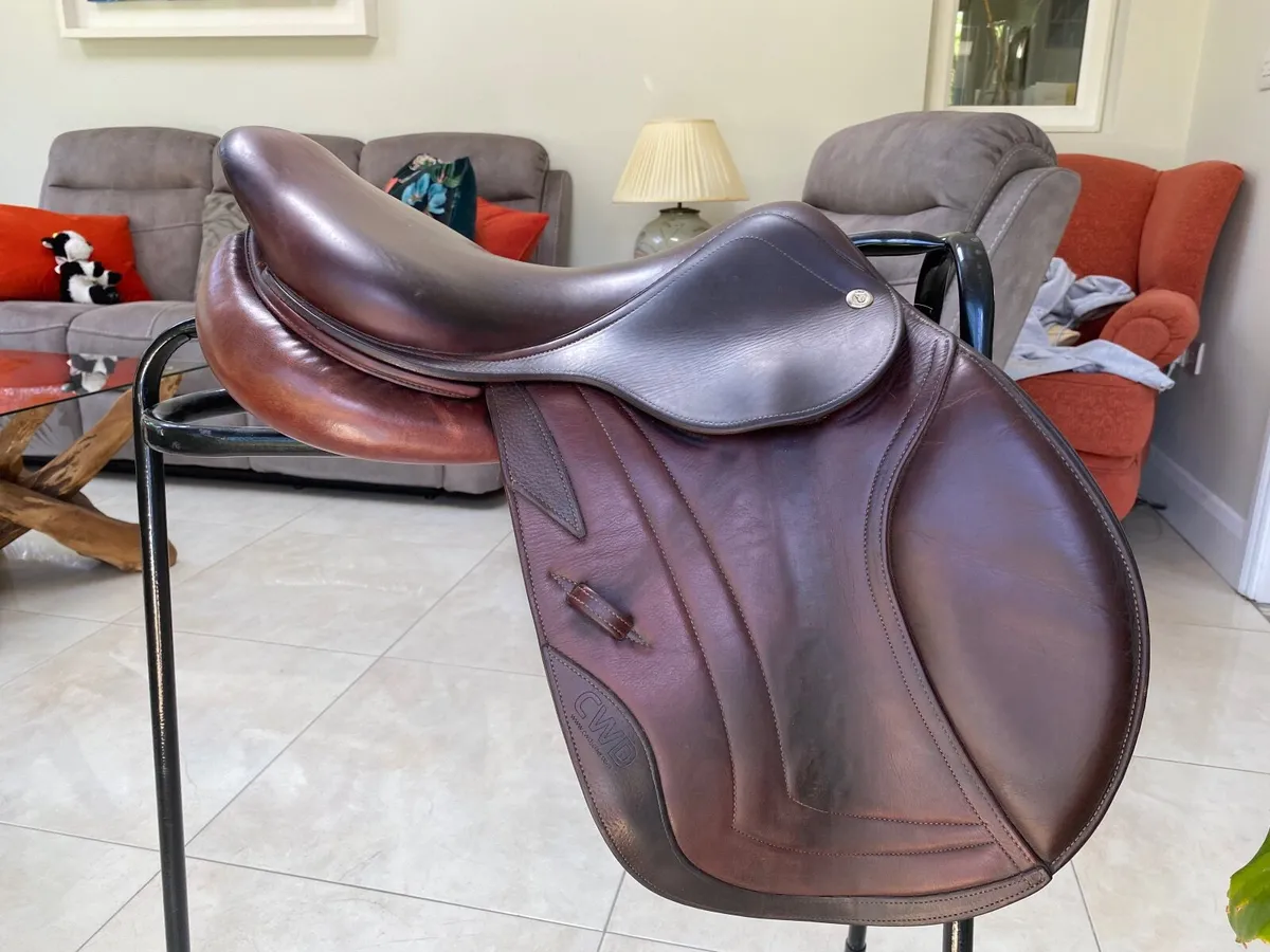Horse saddle - Image 1