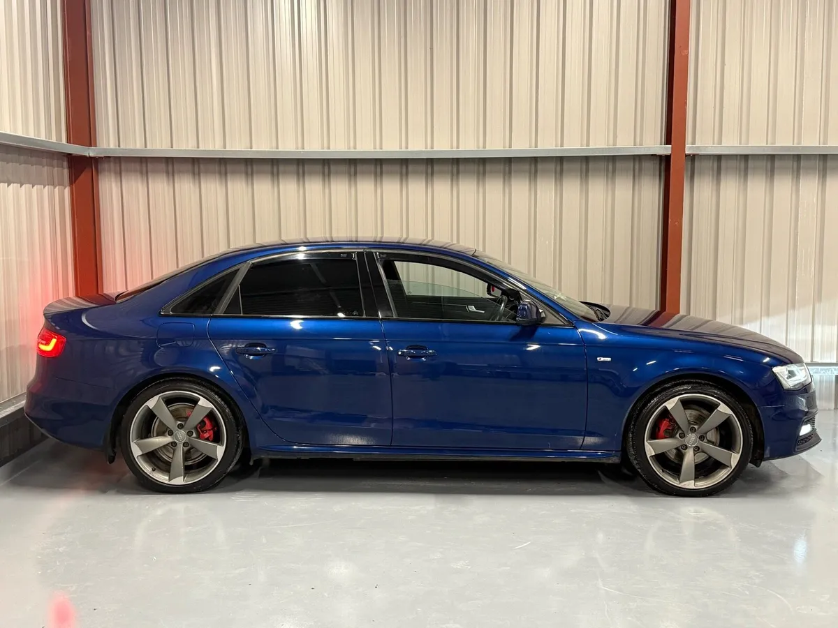 2014 Audi A4 S-Line Black Edition - Image 3