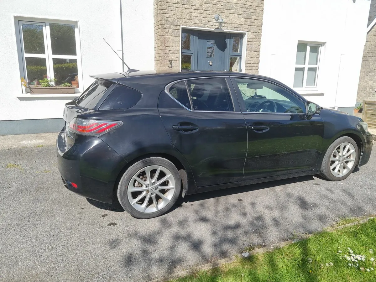 2013 Lexus CT200 HYBRID - Image 3