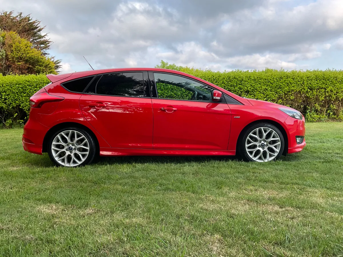 2017 Ford Focus 1.5TDCI ST-Line **Mint car!** - Image 4